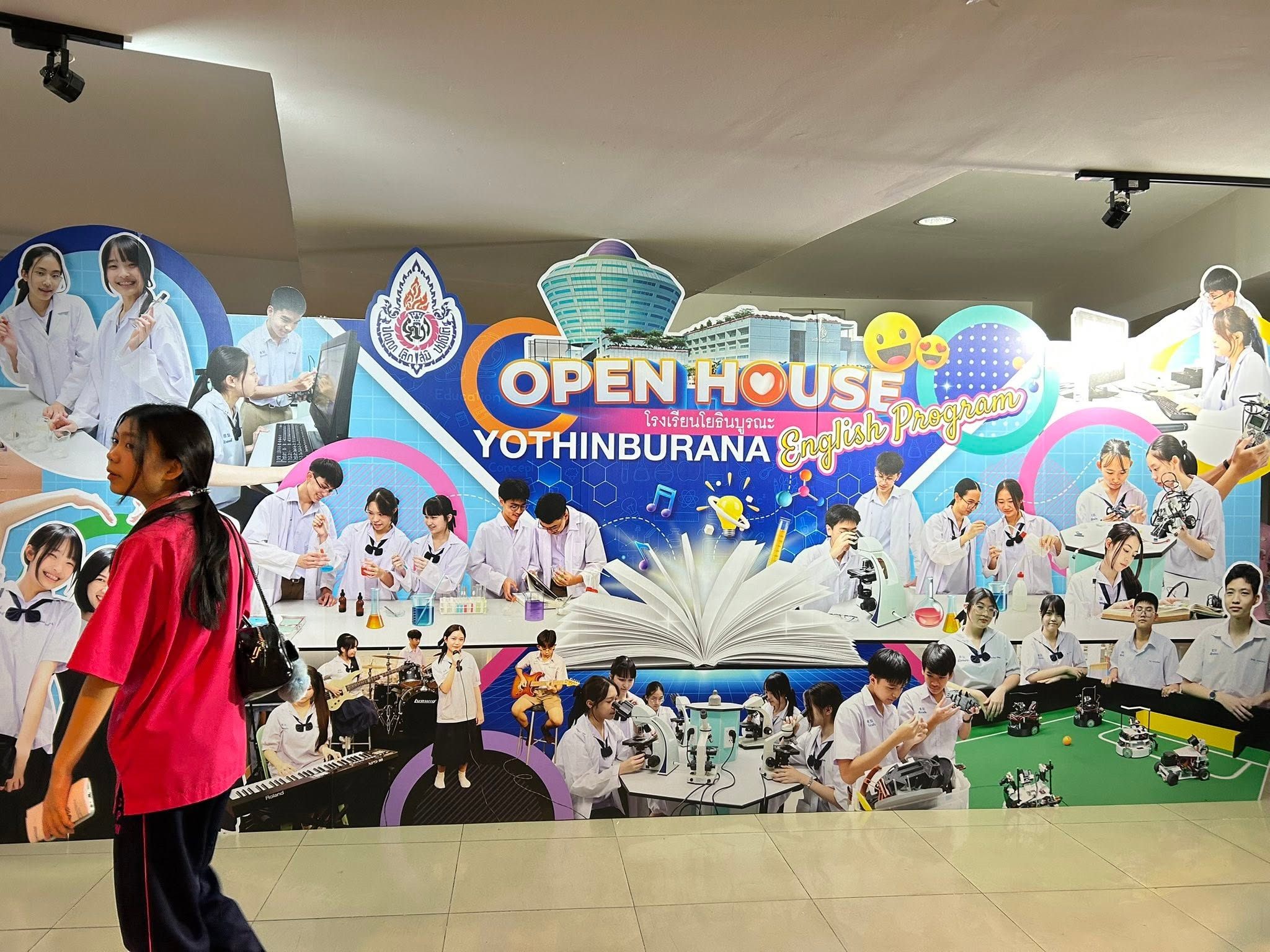 Yothinburana Open House entrance